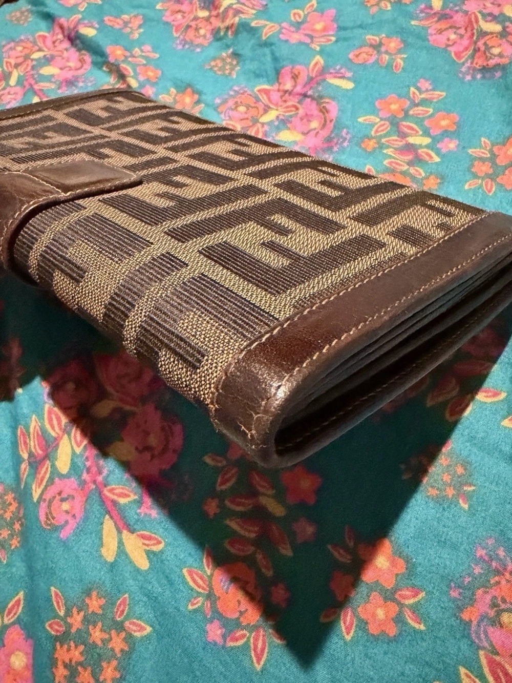 Fendi Zucca clutch wallet with unbranded chain - Picture 14 of 16